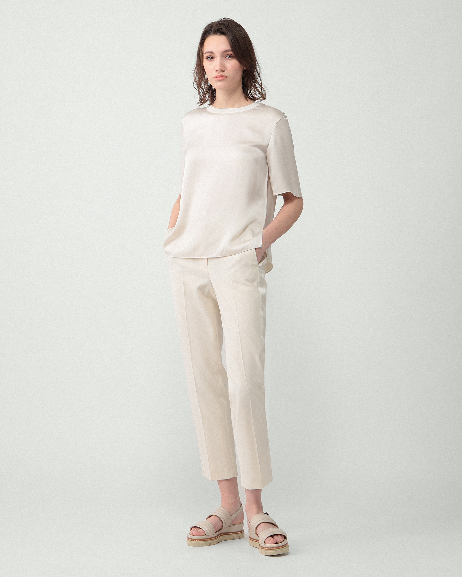 Theory luxe Rue Satin Kole Blouse 半袖　38 コーディネート詳細 | Theory luxe[セオリーリュクス]公式通販サイト