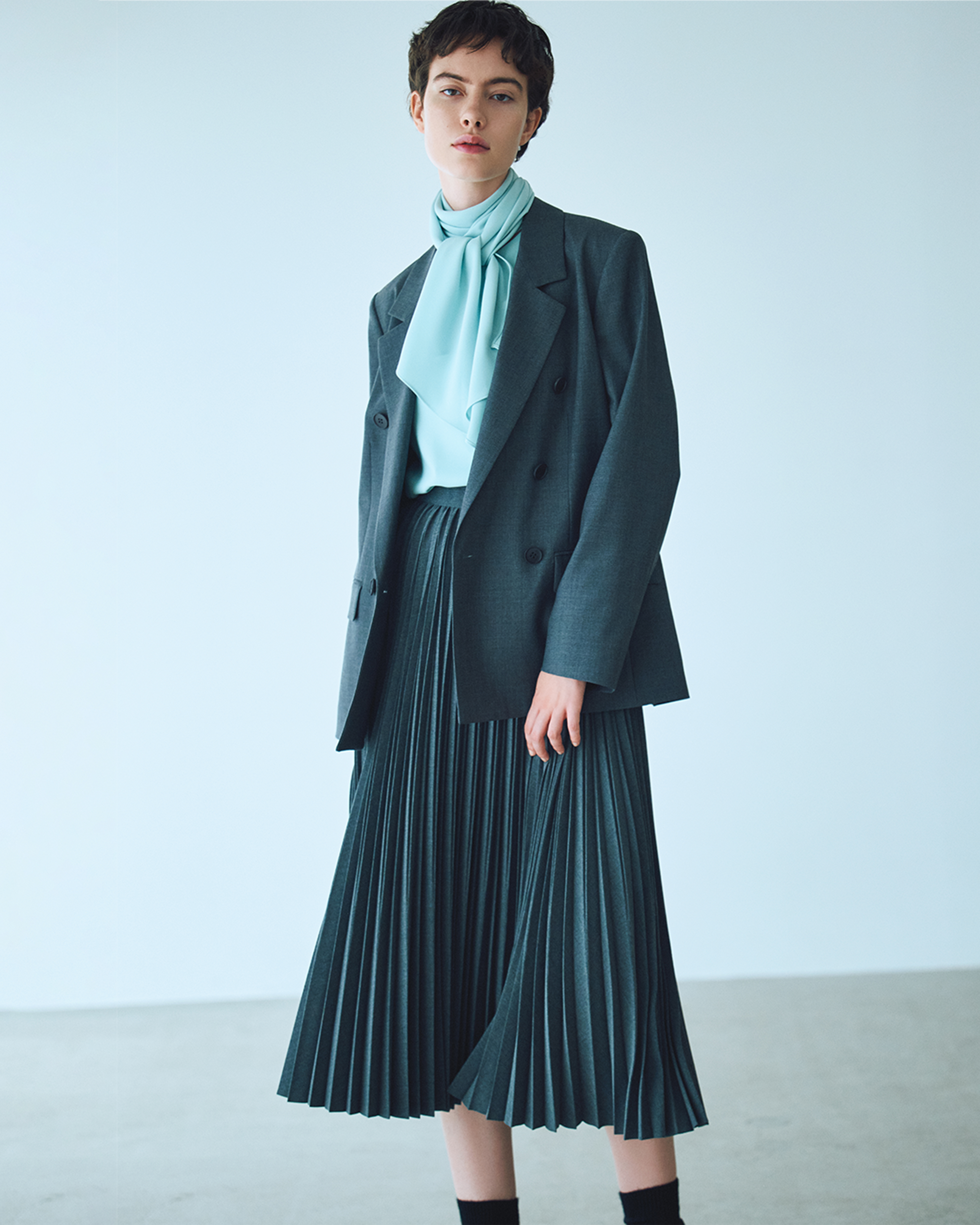 【タグ付き新品】theoryluxe Marvine Saylie Blouse タグ付き新品】theoryluxe Marvine Saylie Blouse - メルカリ