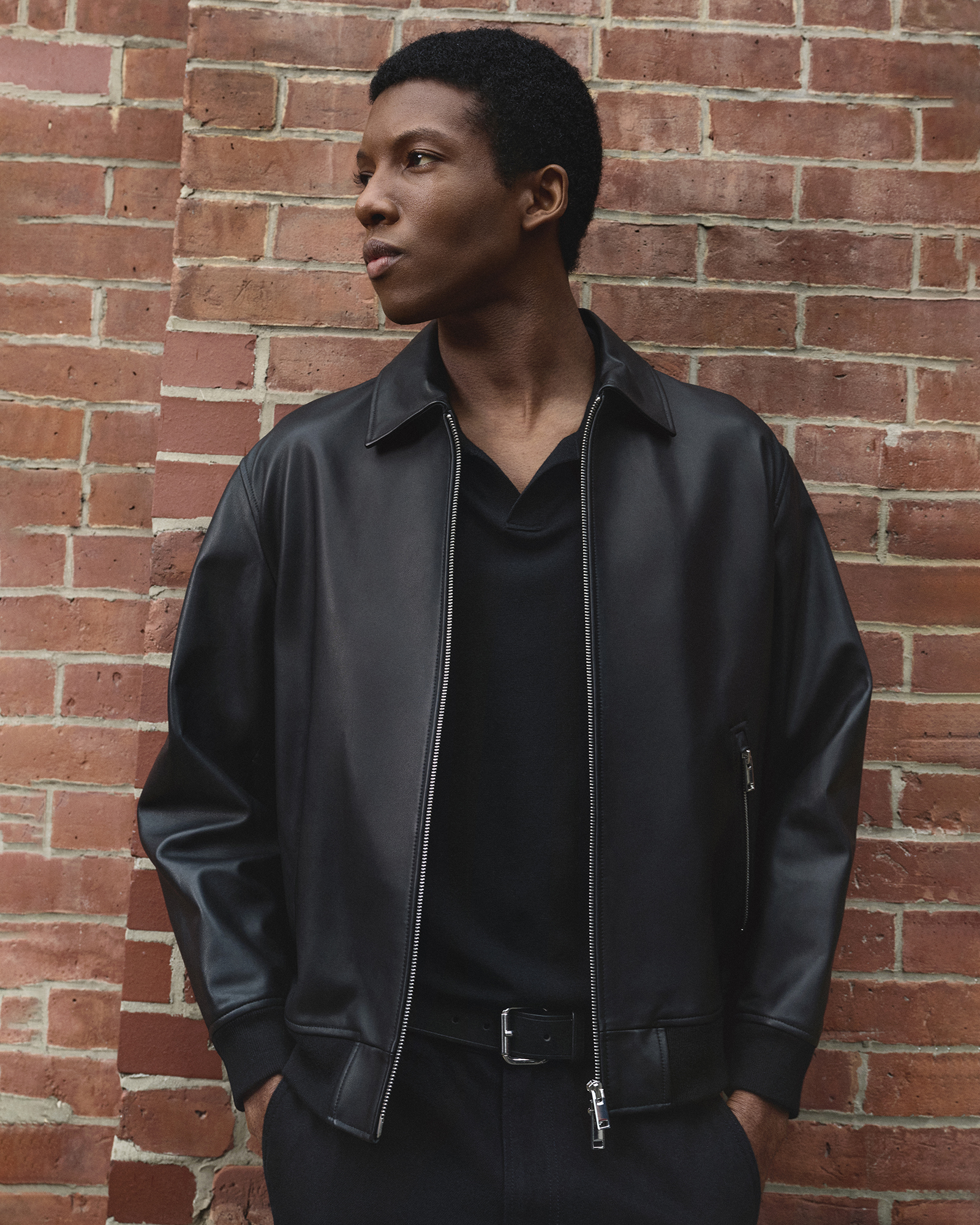 【セール中】セオリーメンズセットアップ NAMBA TWILL> ⁡ セットアップで着こなして 大人の品格を纏う
