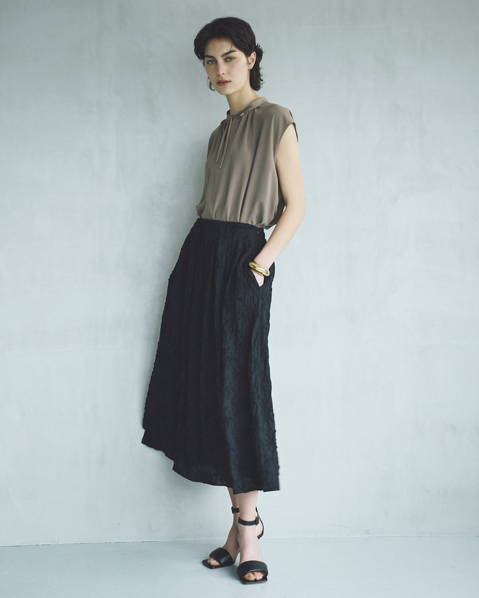 セオリーリュクス(Theory luxe)公式通販 レディースファッション