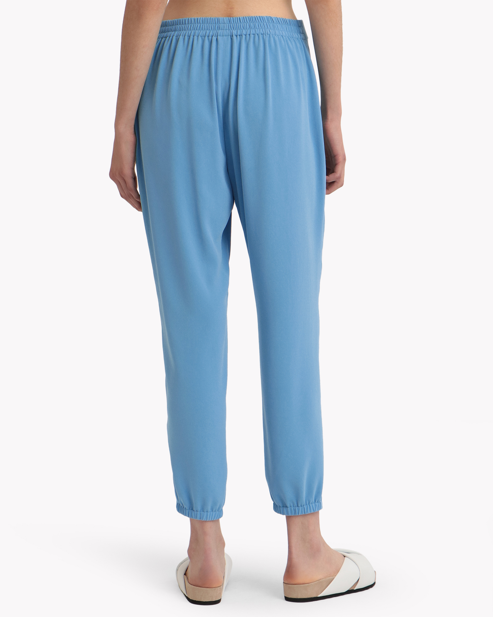 Powder Crepe Jogger Pants | WOMEN（レディース）｜Theory 公式通販サイト