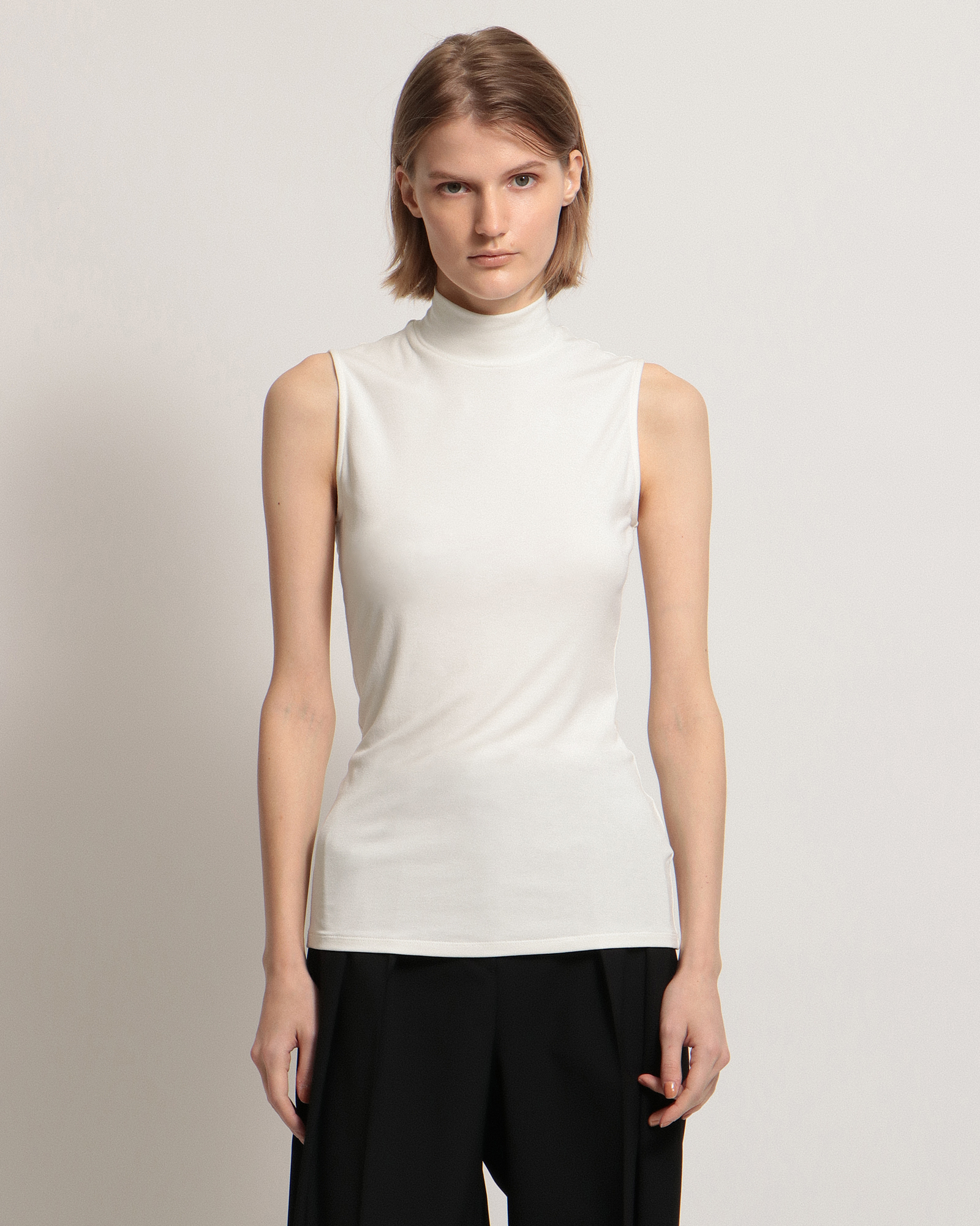 Ribbed Viscose 3 SL Turtleneck | WOMEN（レディース）｜Theory 公式通販サイト
