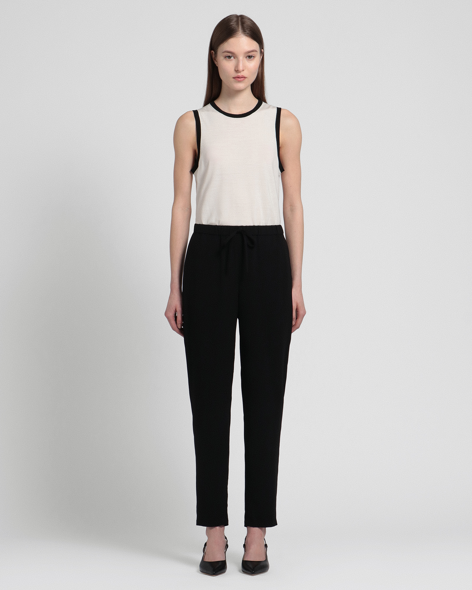 theory(セオリー) Powder Crepe Jogger Pants イージーパンツ