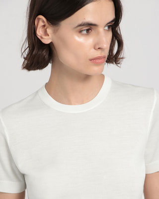新品未使用 セオリー Regal Wool Boxy Tee ニットT ホワイト Regal Wool Boxy Tee | Theory
