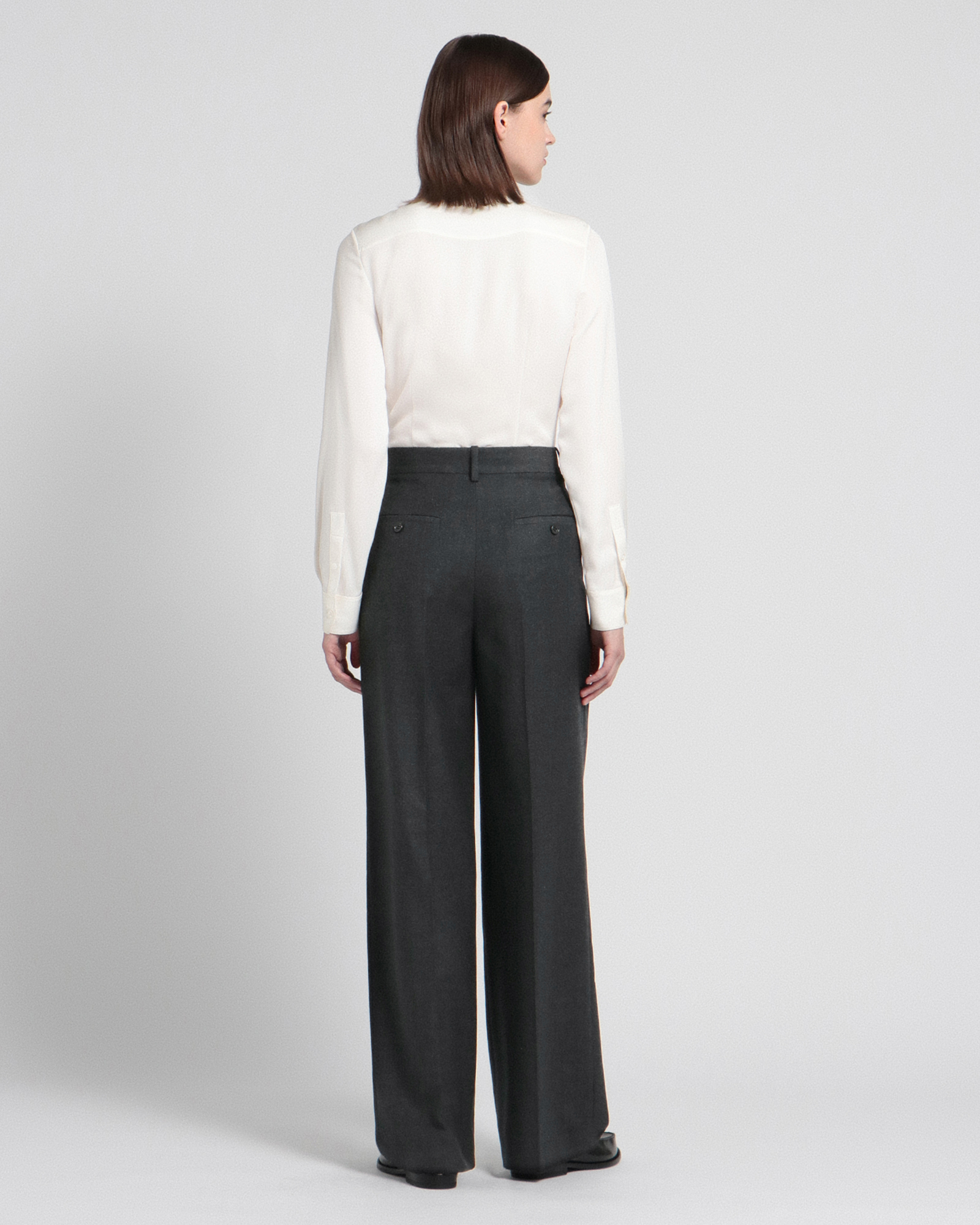 一部限定カラー Sleek Flannel DBL Pleat Pant N | WOMEN（レディース 