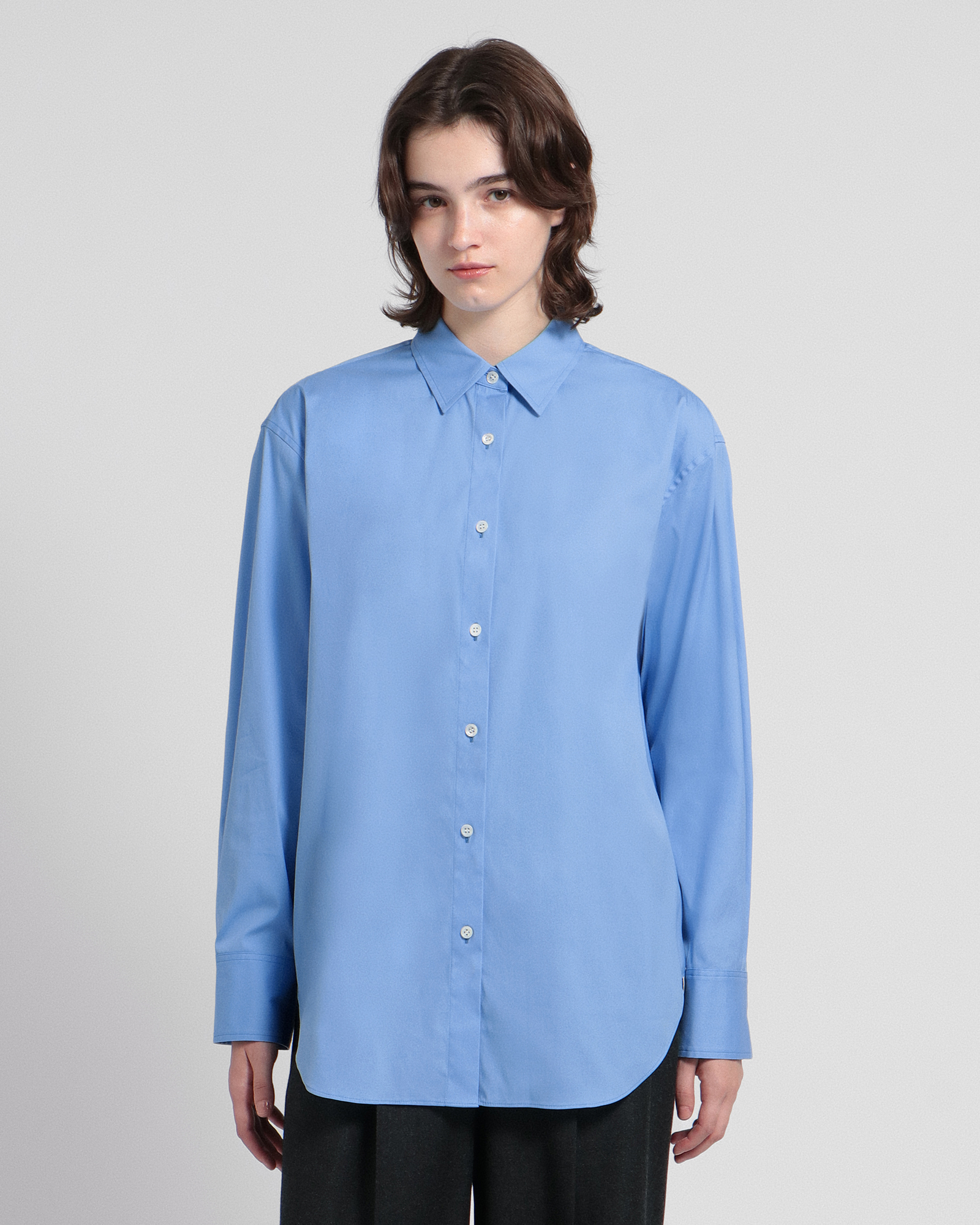 週末SALE！中村アンさん着用！今季theory Wealth BF Shirt