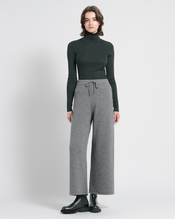 【Theory】一部店舗限定 Cashmere 3 Cozy Track Pant 【Theory】一部店舗限定 Cashmere 3 Cozy Track Pant