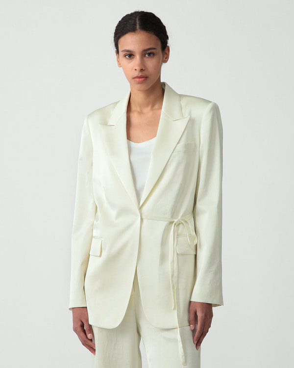 【Theory】一部店舗限定 Crushed Satin R Tie Waist Blazer 【Theory】一部店舗限定 Crushed Satin R Tie Waist Blazer