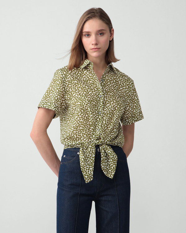 【Theory】一部店舗限定 Geometric Lawn Tie Front Blouse 【Theory】一部店舗限定 Geometric Lawn Tie Front Blouse