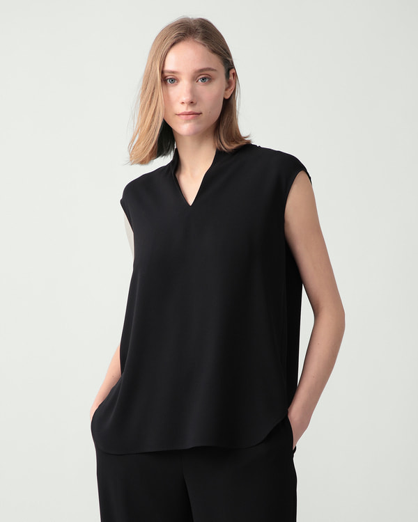 【Theory】一部店舗限定 Powder Crepe Boxy Top 【Theory】一部店舗限定 Powder Crepe Boxy Top