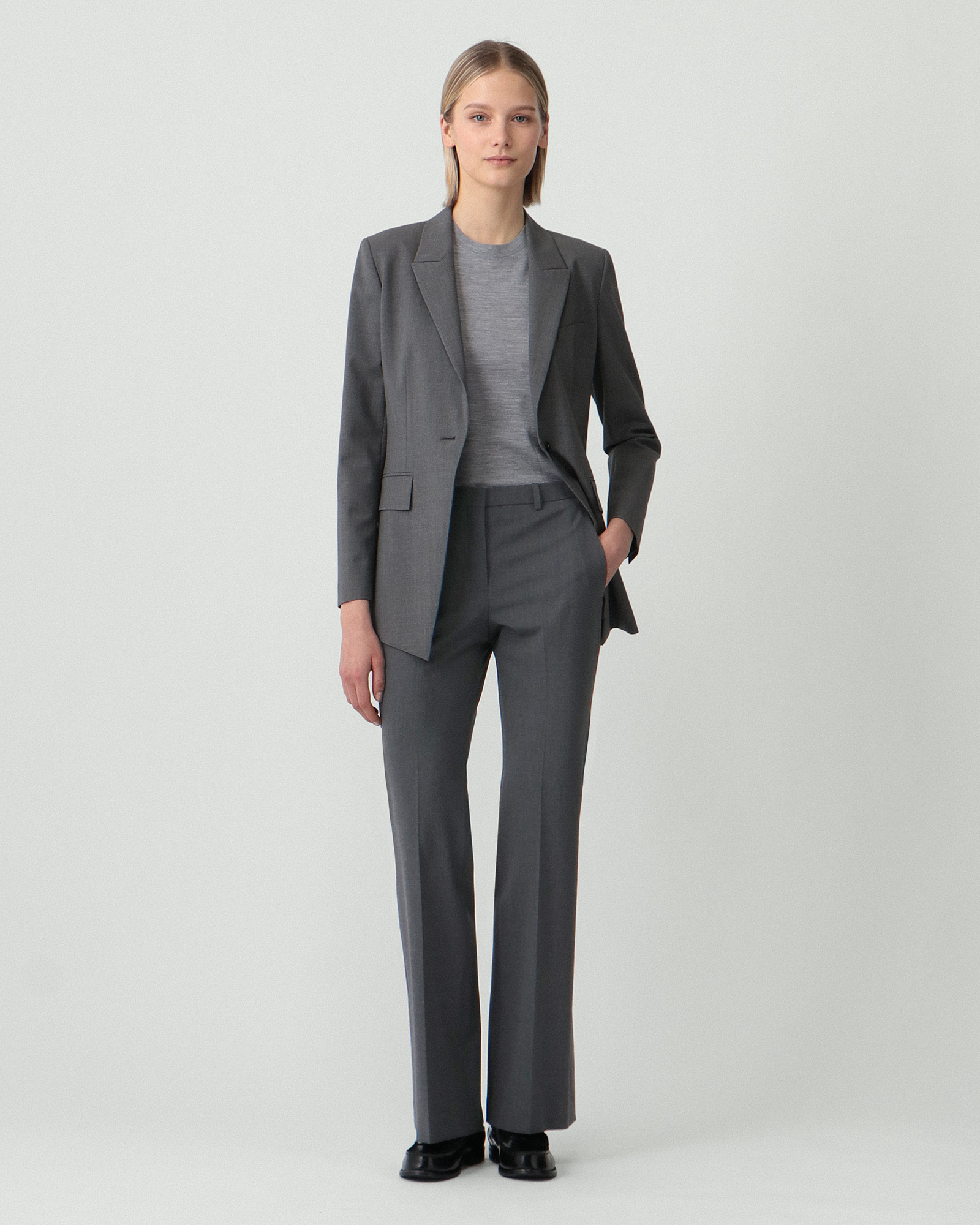 Traceable Wool Flared Pant 4J | WOMEN（レディース）｜Theory 公式