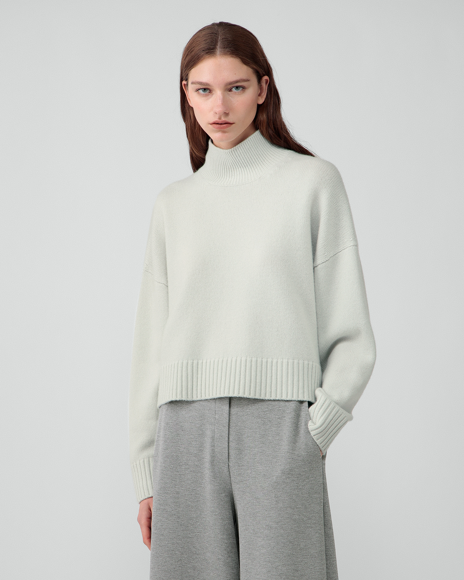 Lana Cash Cropped Sweater | WOMEN（レディース）｜Theory 公式通販サイト