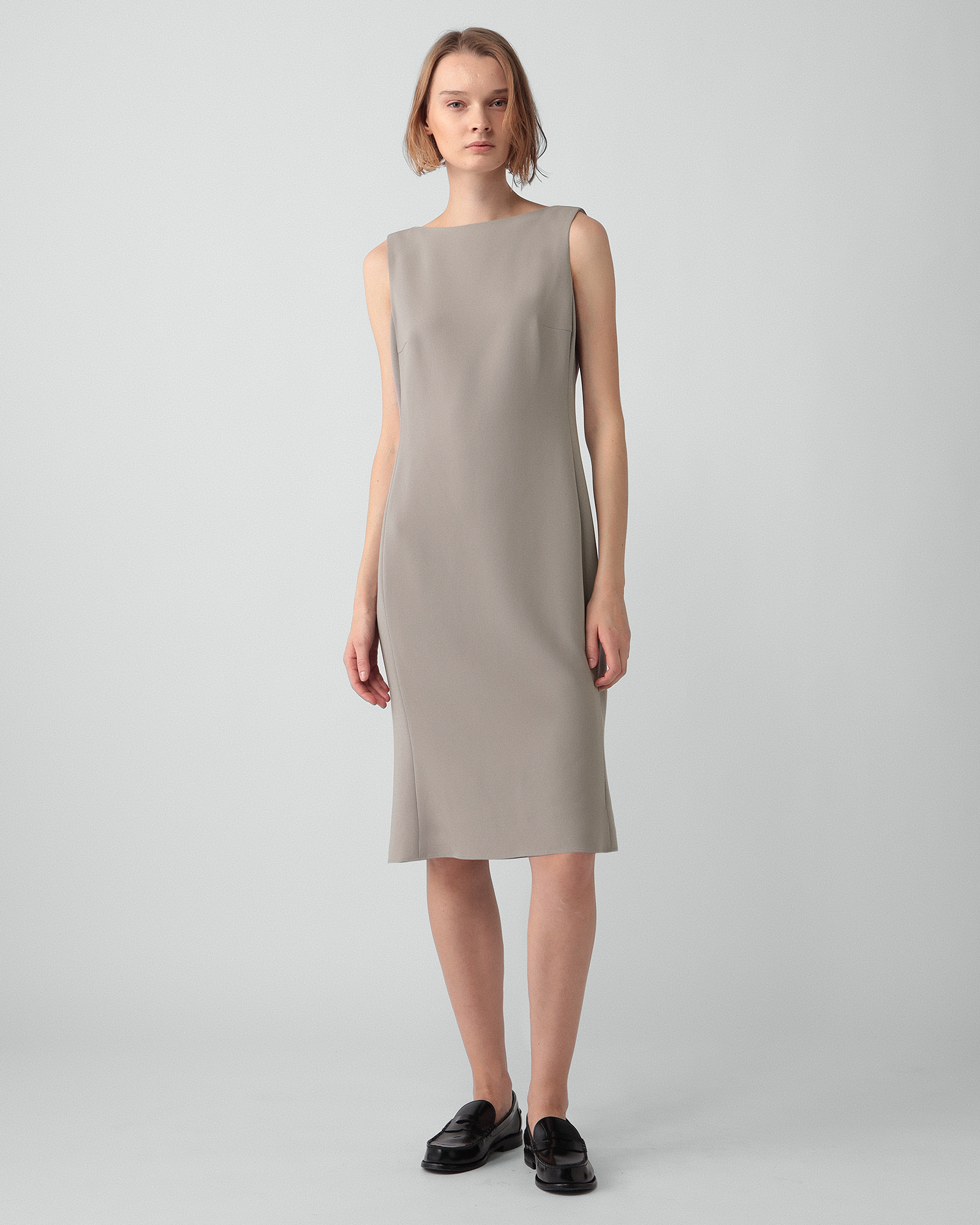 【新品タグ付】定番theory AdmiralCrepeFlaredDress 新品タグ付】定番theory AdmiralCrepeFlaredDress theory 人気
