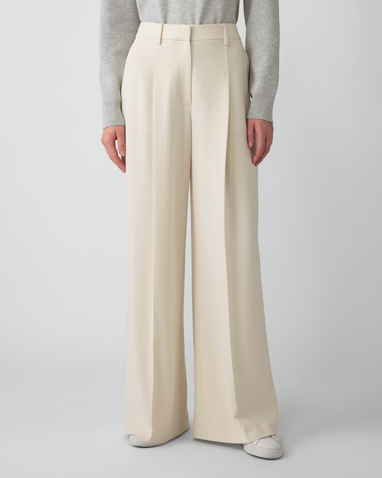 発売予定》 Admiral Crepe Oversized Pleated Trouser | WOMEN