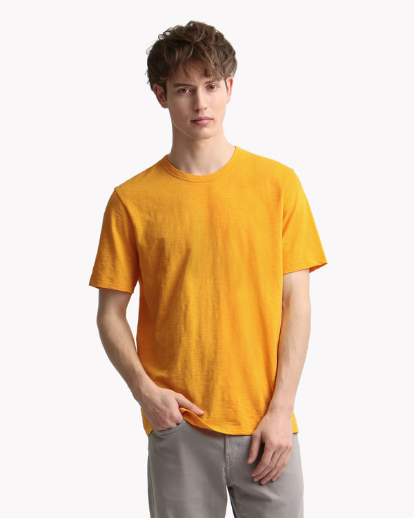 essential tee