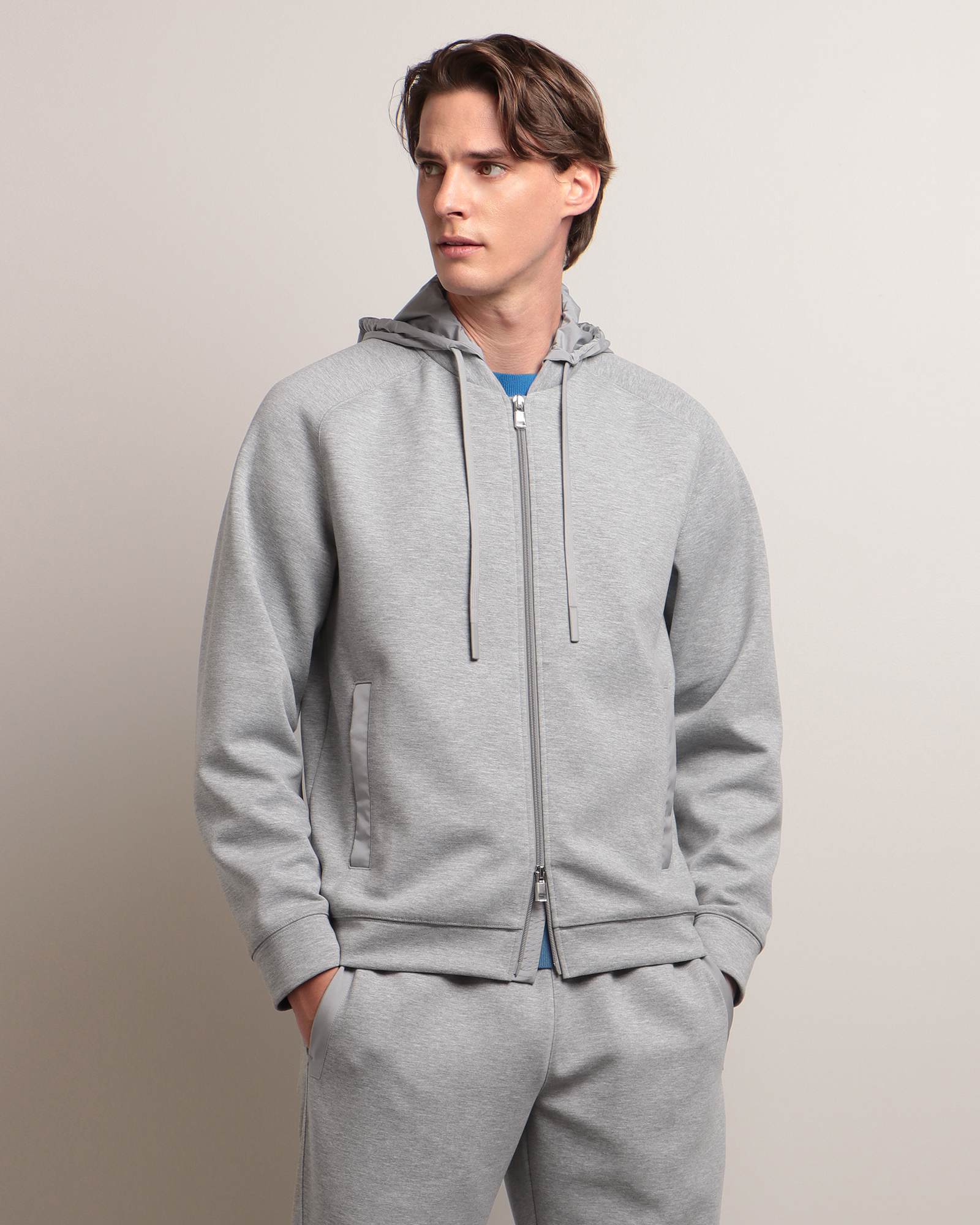 美品 セオリー DIVISION COAT FOUNDATION TECH theory(セオリー) THEORY DIVISION COAT FOUNDATION TECHジップ