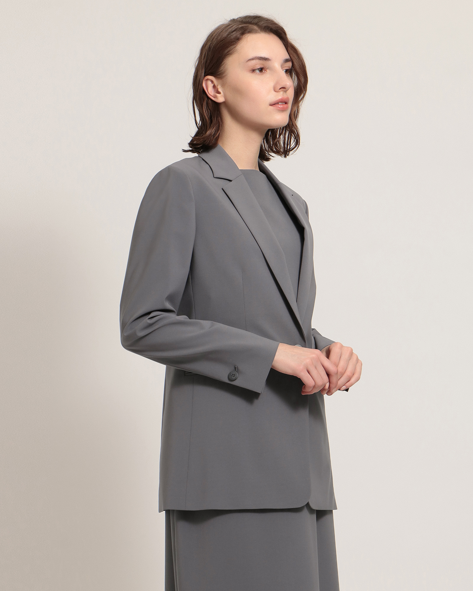 theory luxe ウォッシャブル　Sycamore パンツスーツ　黒 theory luxe ウォッシャブル Sycamore パンツスーツ 黒（ｽﾓｰﾙ