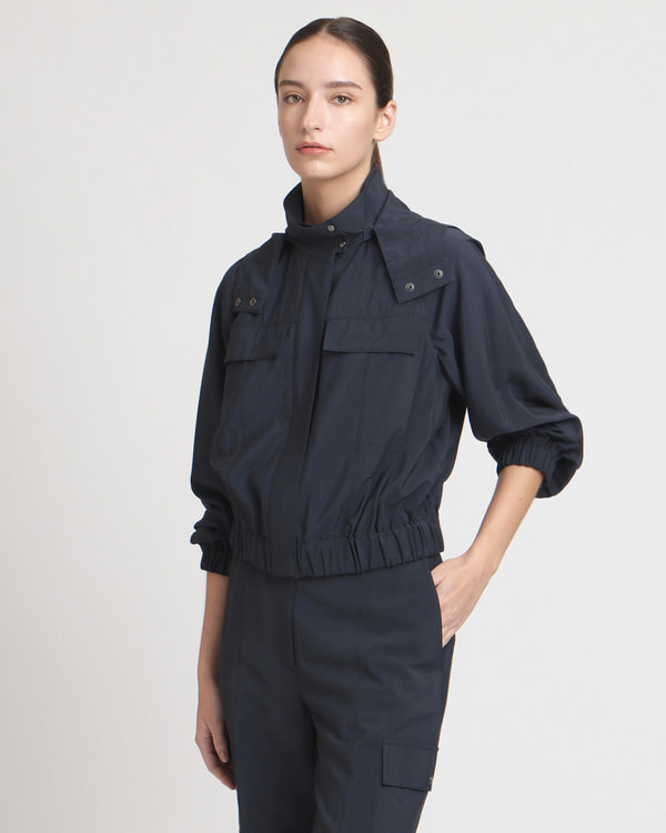 極美品✨ 近年 セオリーリュクス 定価4.8万 DOHA AMBERYNブルゾン Theoryセオリーリュクス Doha Amberynブルゾン美品