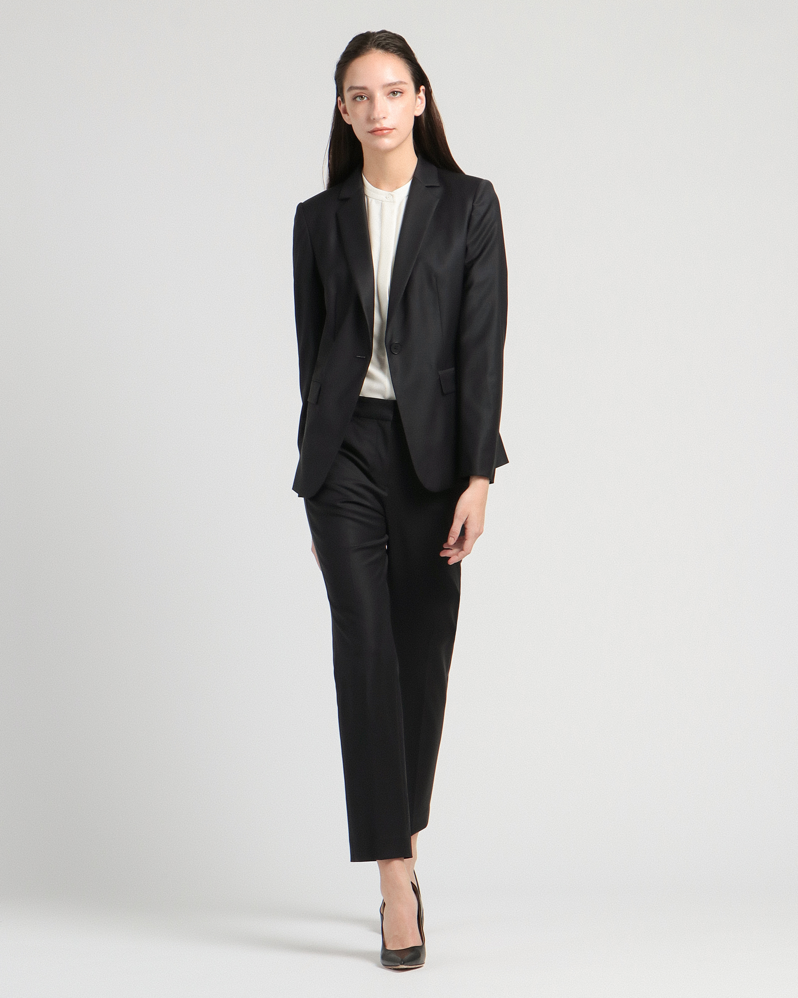 お値下げ！セオリーリュクス スーツ EXECUTIVE DONNA（ケース付） 033304190_c890_a003.jpg