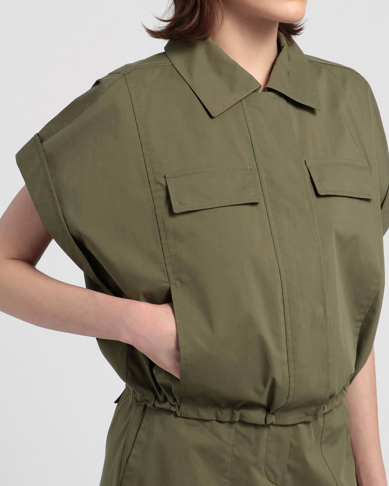美品 24年式 セオリーリュクス Tech Poplin Lada ブルゾン