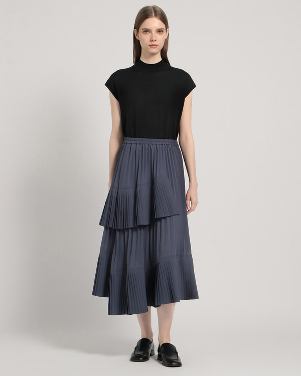 NEW SEASON NEW LOOK | Theory luxe（セオリーリュクス）公式