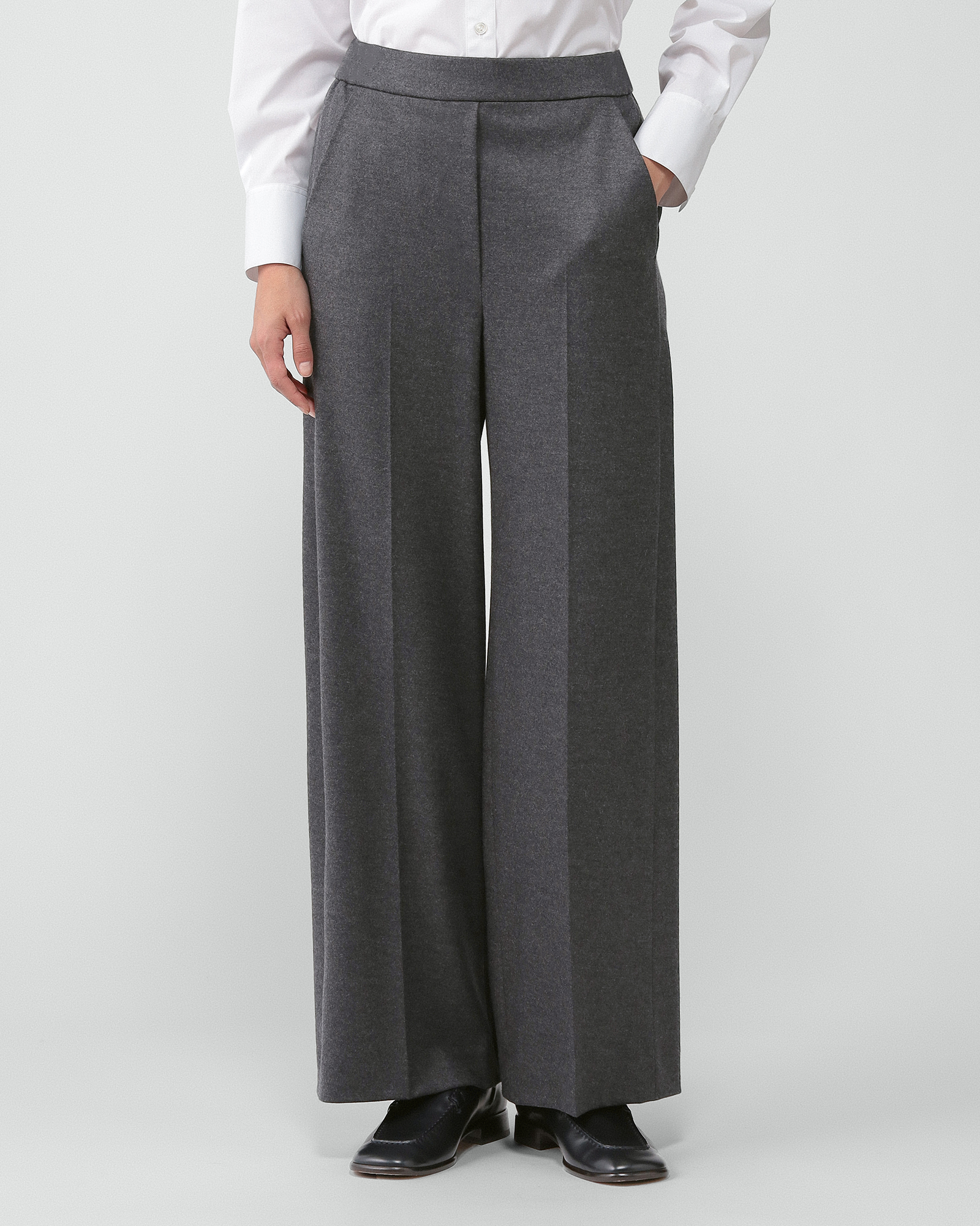 極美品♬セオリーリュクス　パンツスーツ　グレー　小さいサイズ34～36　ビジネス Libra Tamira Pant | Theory luxe[セオリーリュクス]公式通販サイト