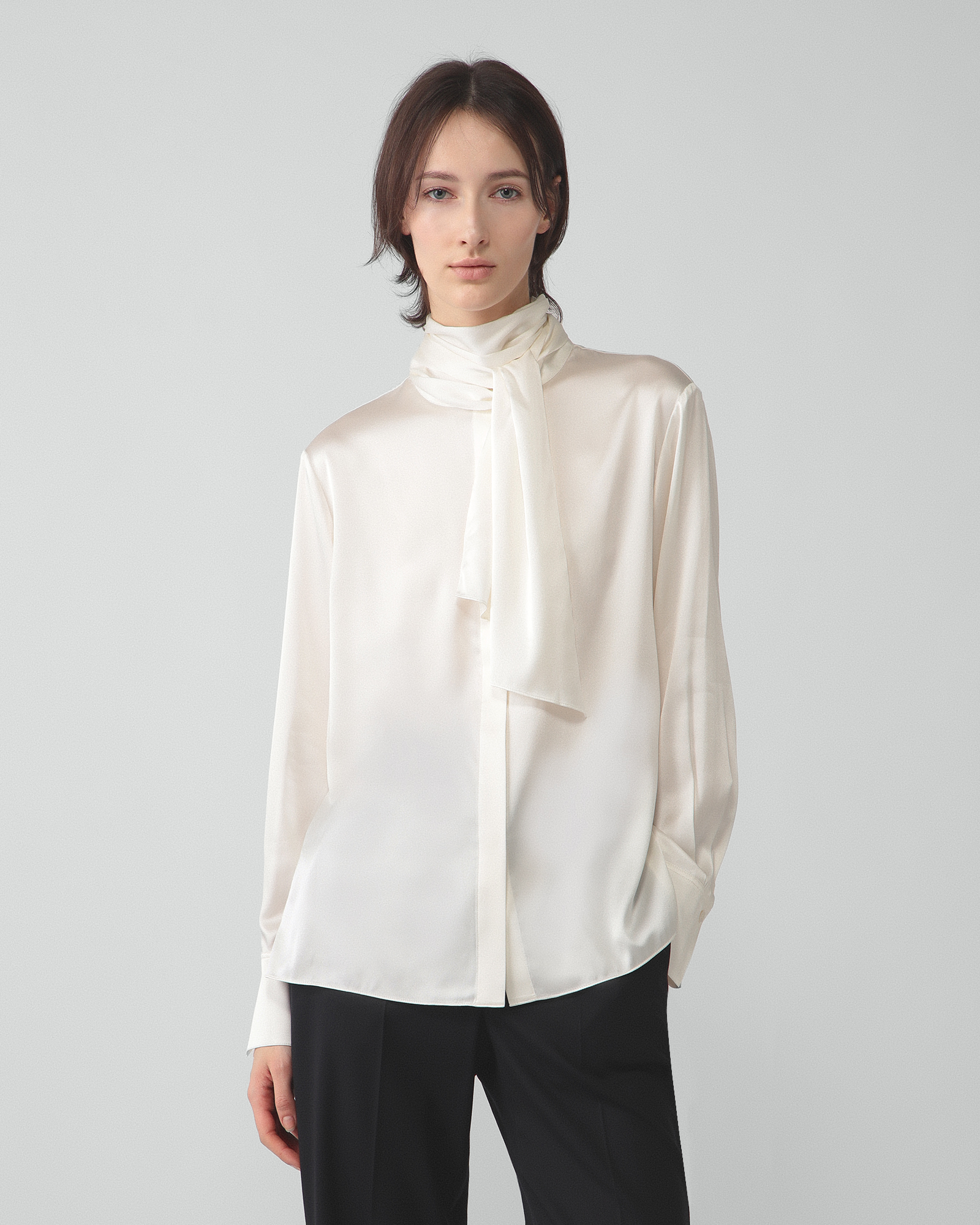 セオリーリュクス(Theory luxe)公式通販 レディースファッション