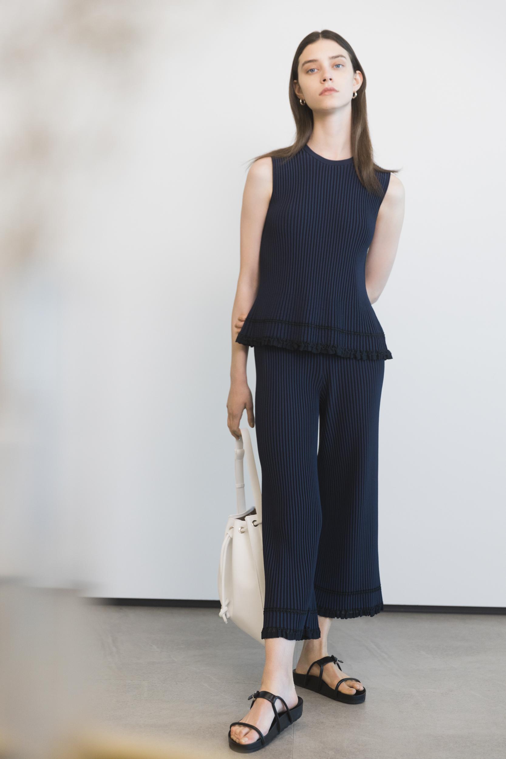 LOOKBOOK SUMMER PRE-FALL, 2021 | WOMEN（レディース）｜Theory 公式  