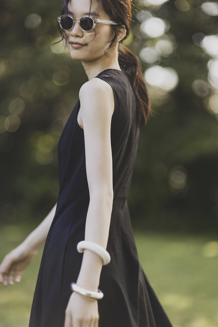 Theory Torina 夏素材シアーガーデSAG HARBORブラックS Theory Sag Harbor Torina S カーディガン ブラック