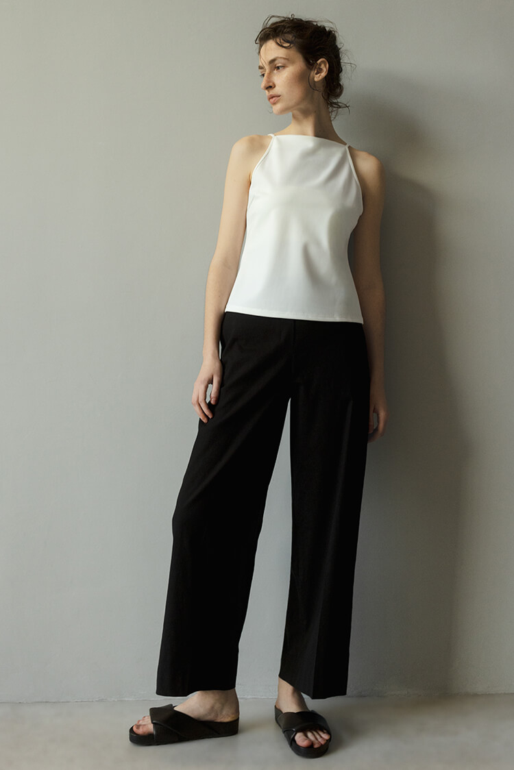 THE BLACK PANT 