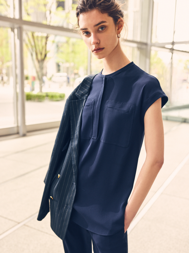 theory 21SS ウォッシャブル Crepe素材ポケットブラウス 紺11号