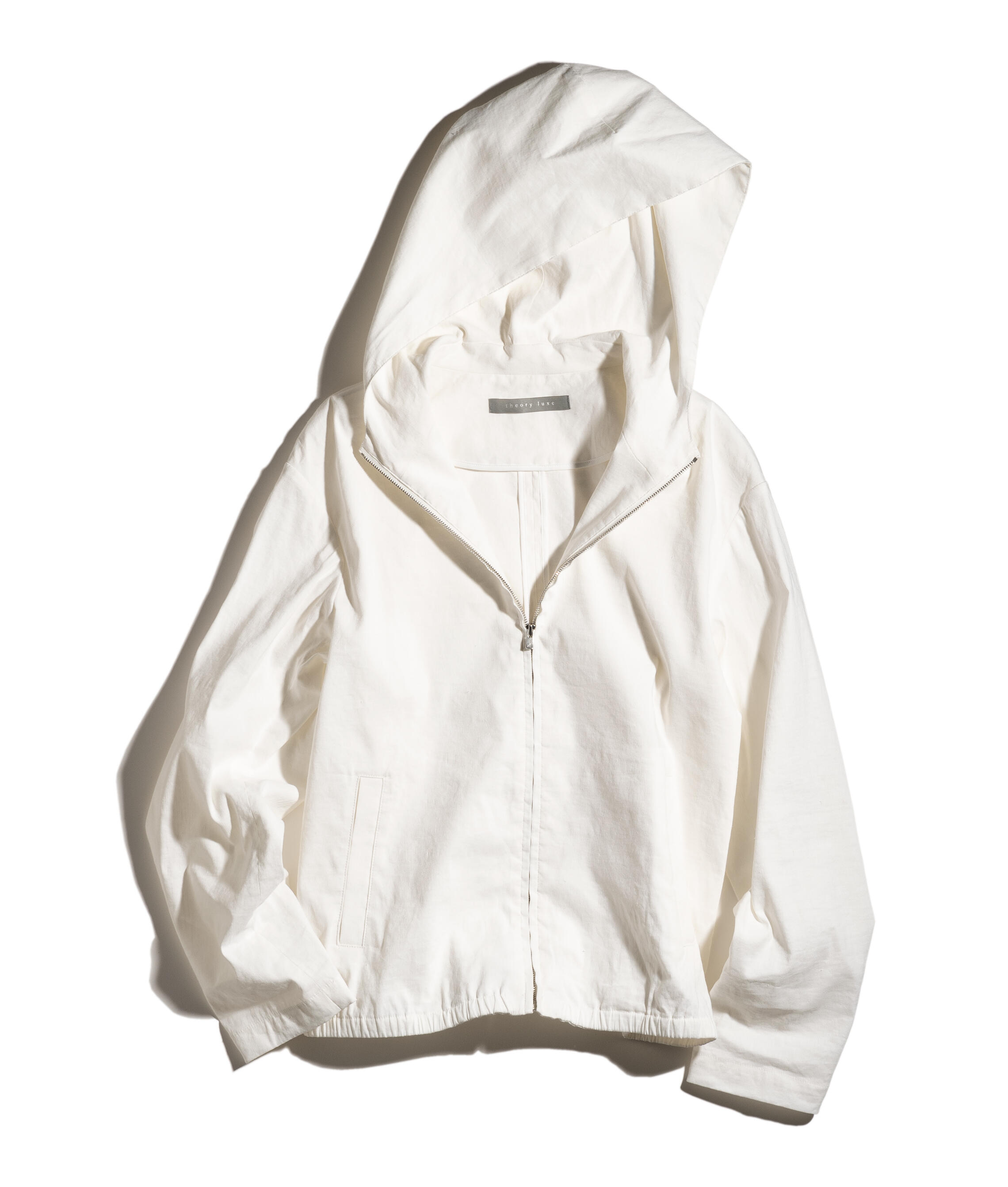 SPRING LINEN EDITORIAL | Theory luxe（セオリーリュクス）公式