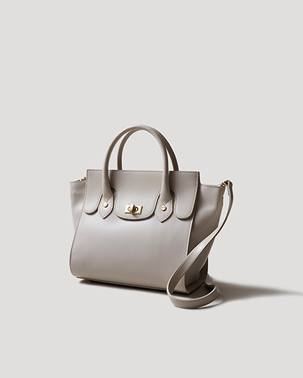 新品★feerique レースネックレス　定価18360円　綿麻　ブラック 23区(ニジュウサンク)のラリエット ネックレス通販 | 集英社HAPPY PLUS