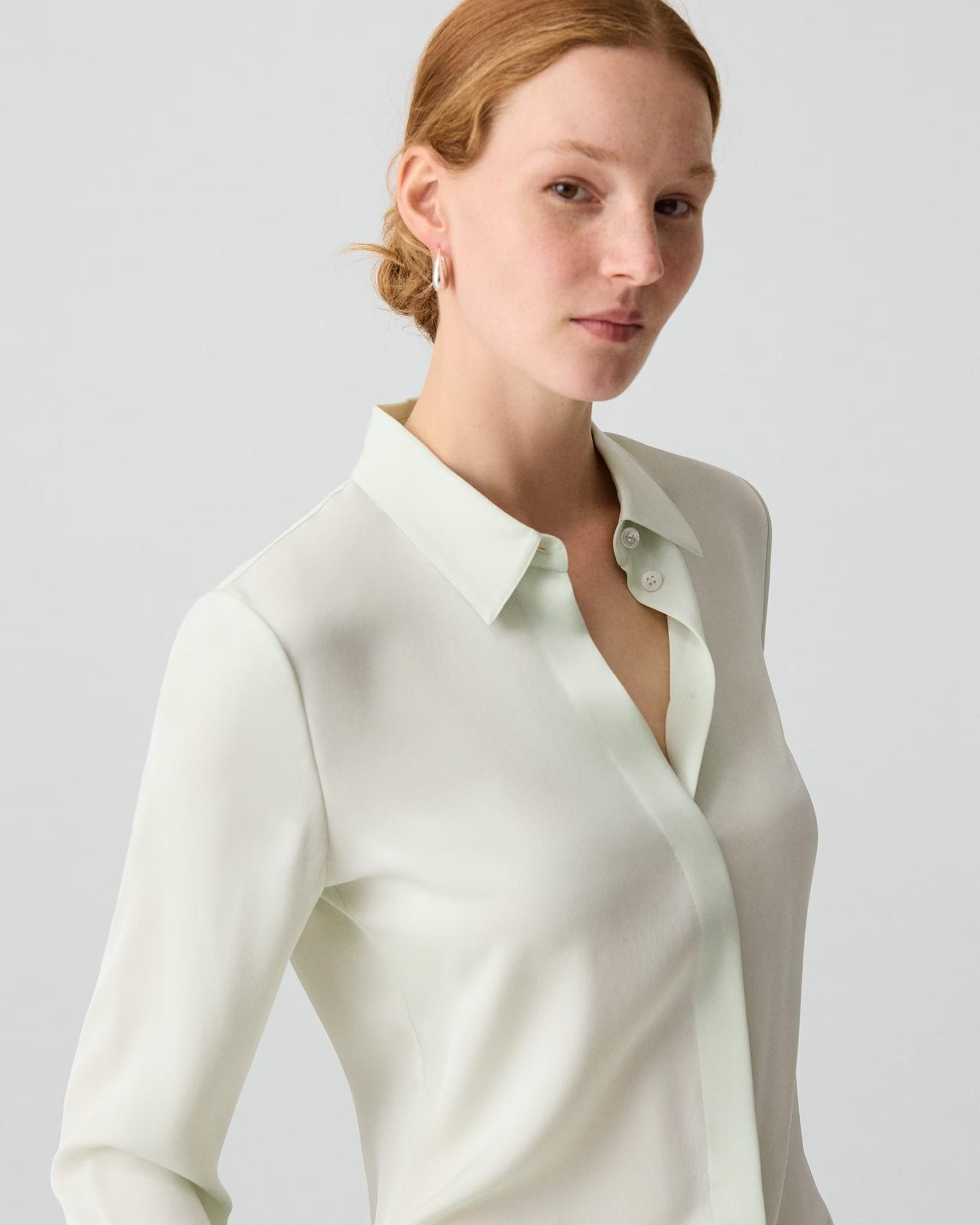 ブラウス・シャツ