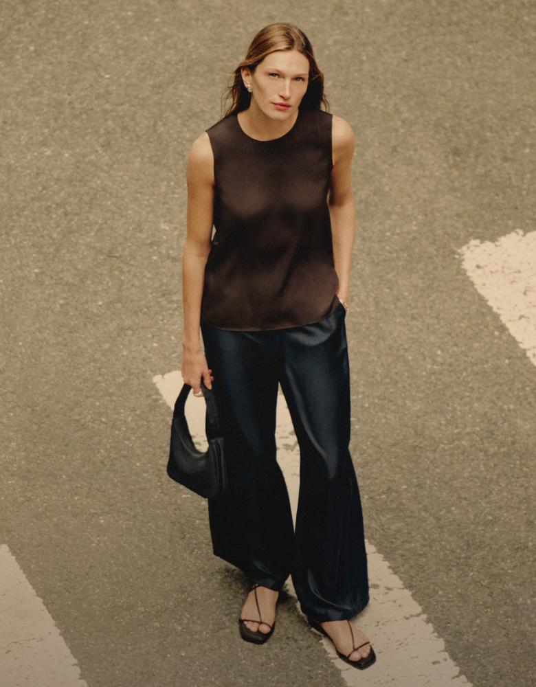 新品・未使用品♡theory Vネックドレス サイズ6　ネイビー Theory luxe（セオリーリュクス）公式通販サイト
